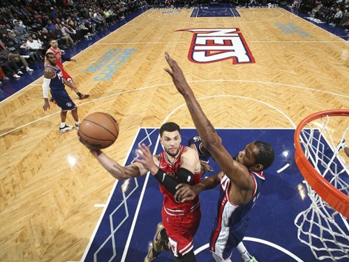 王牌连续两 王牌连续两