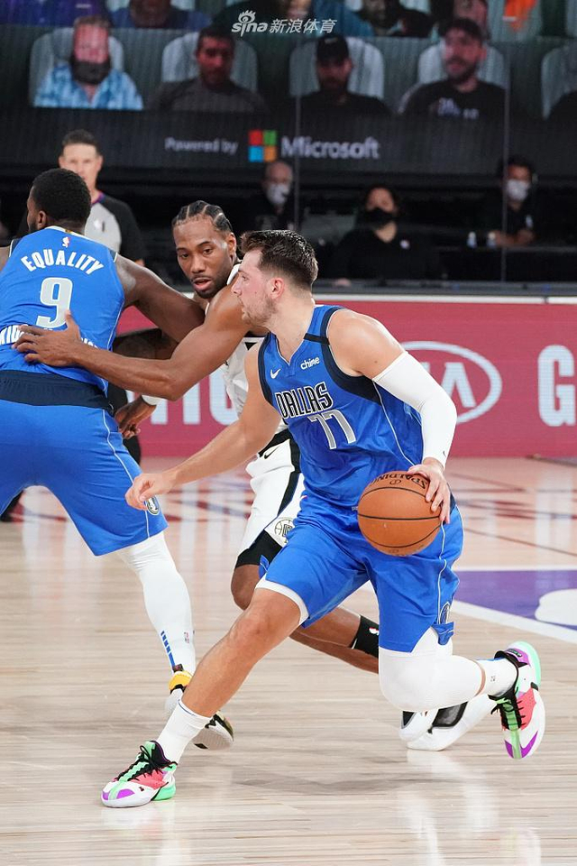 A足够亮眼 A足够亮眼